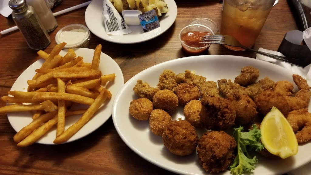 The Point Restaurant | restaurant | 14340 Innerarity Point Rd, Pensacola, FL 32507, USA | 8504923577 OR +1 850-492-3577