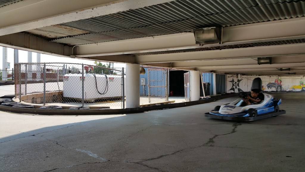 Haunted Trails Family Entertainment Center (Burbank) | restaurant | 7759 S Harlem Ave, Burbank, IL 60459, USA | 7085988580 OR +1 708-598-8580