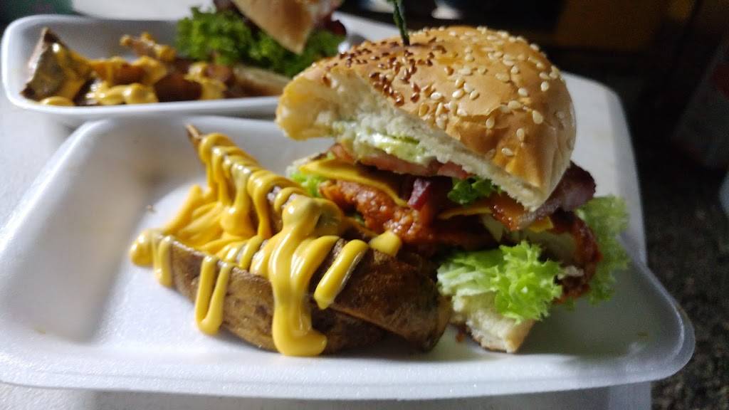 Wings Co. La Presa | restaurant | Blvd. Ignacio Allende, Balcones de La Presa, 22819 Ensenada, B.C., Mexico | 016462925555 OR +52 646 292 5555