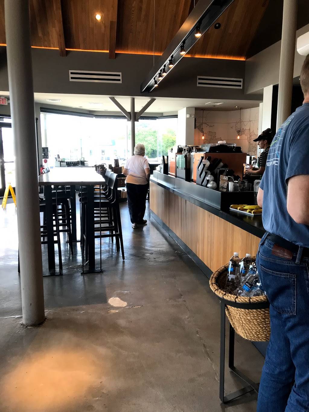 Starbucks | cafe | 3406 Plank Rd A, Fredericksburg, VA 22407, USA | 5407862446 OR +1 540-786-2446