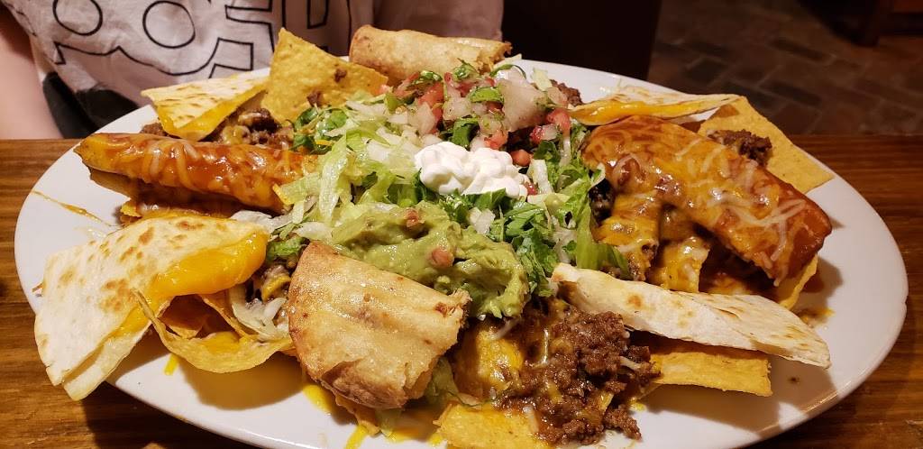 El Rancho | restaurant | 2441 Pass Rd, Biloxi, MS 39531, USA | 2285946705 OR +1 228-594-6705