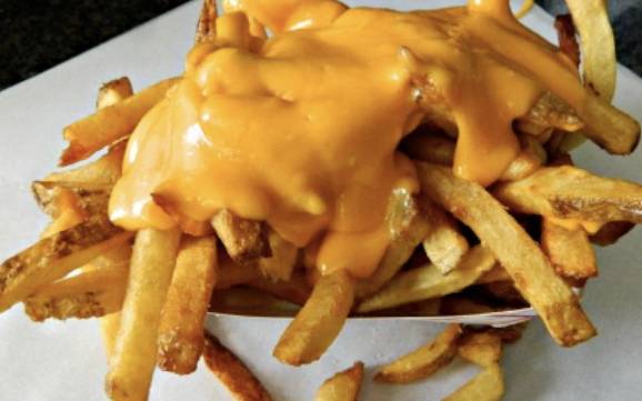 Enjoy chicken and fish | restaurant | 8655 S Jeffery Blvd floor 1st, Chicago, IL 60617, USA | 7735300788 OR +1 773-530-0788