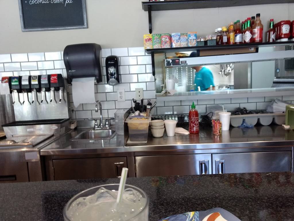 Avalon Diner | restaurant | 16106 Marsh Rd Unit #101, Winter Garden, FL 34787, USA | 4076144233 OR +1 407-614-4233