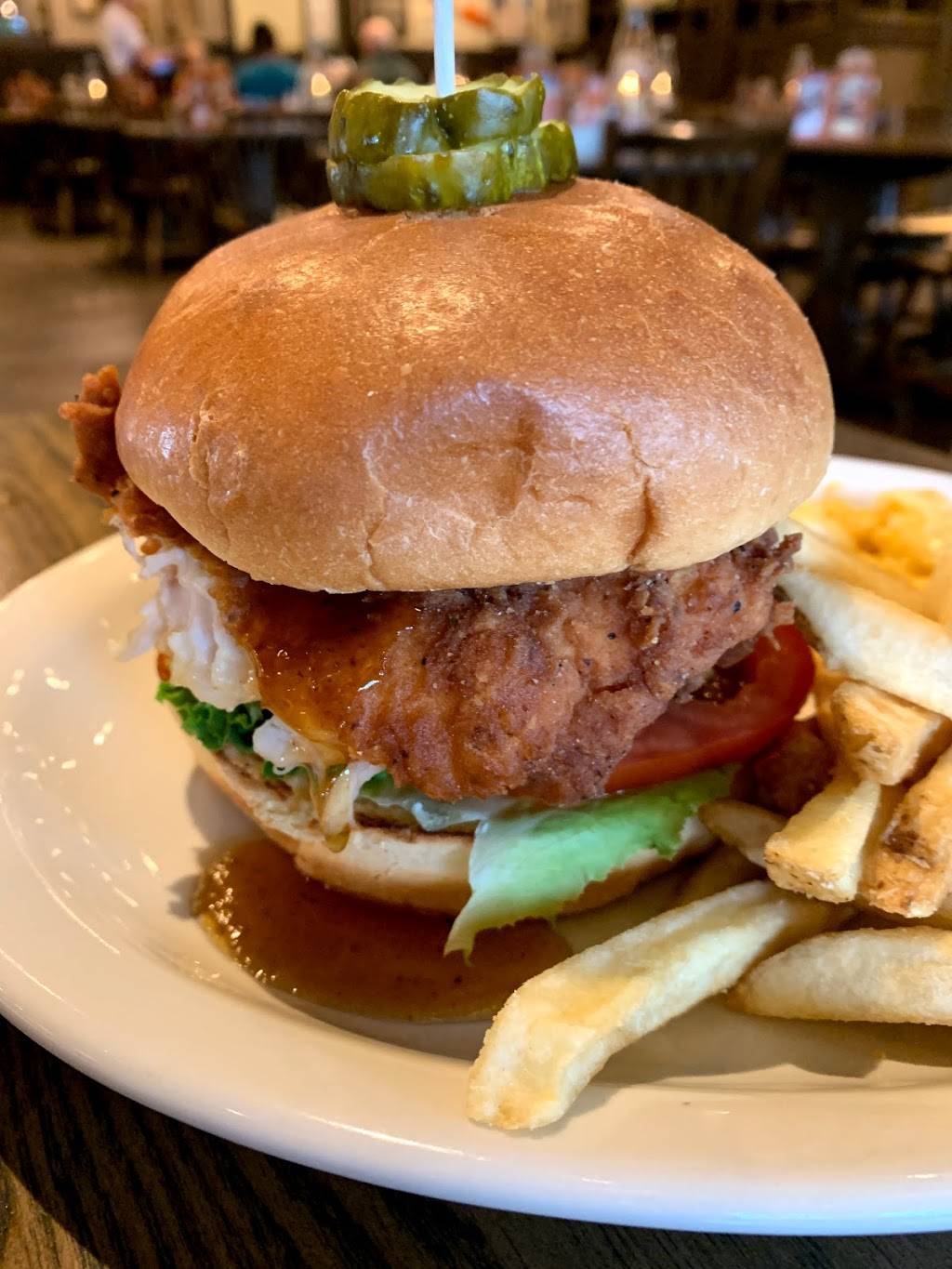 Cracker Barrel Old Country Store | restaurant | 12050 N Center Ave, Portland, OR 97217, USA | 5032856651 OR +1 503-285-6651