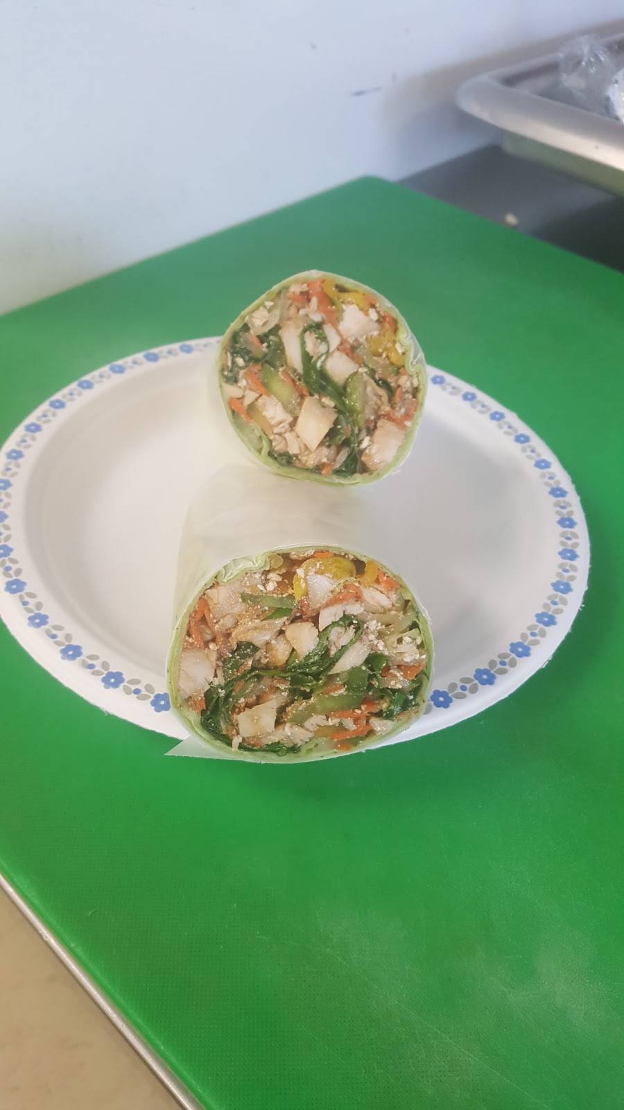 Soup R Salads | restaurant | 2240 Wyandotte St W, Windsor, ON N9B 1K3, Canada | 5192551012 OR +1 519-255-1012