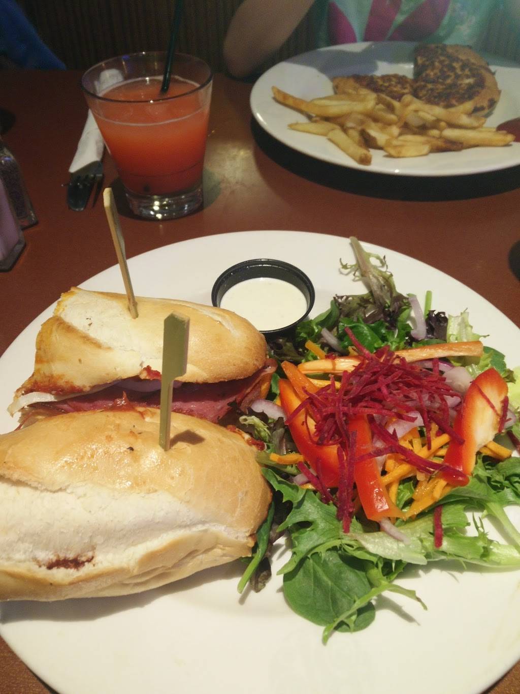 Boston Pizza | restaurant | 1602 The Queensway, Etobicoke, ON M8Z 1V1, Canada | 4162019555 OR +1 416-201-9555