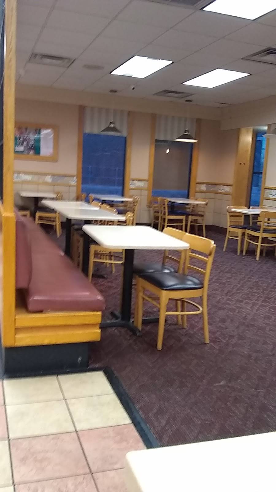 Wendys | restaurant | 4910 Vine St, St Bernard, OH 45217, USA | 5132426074 OR +1 513-242-6074