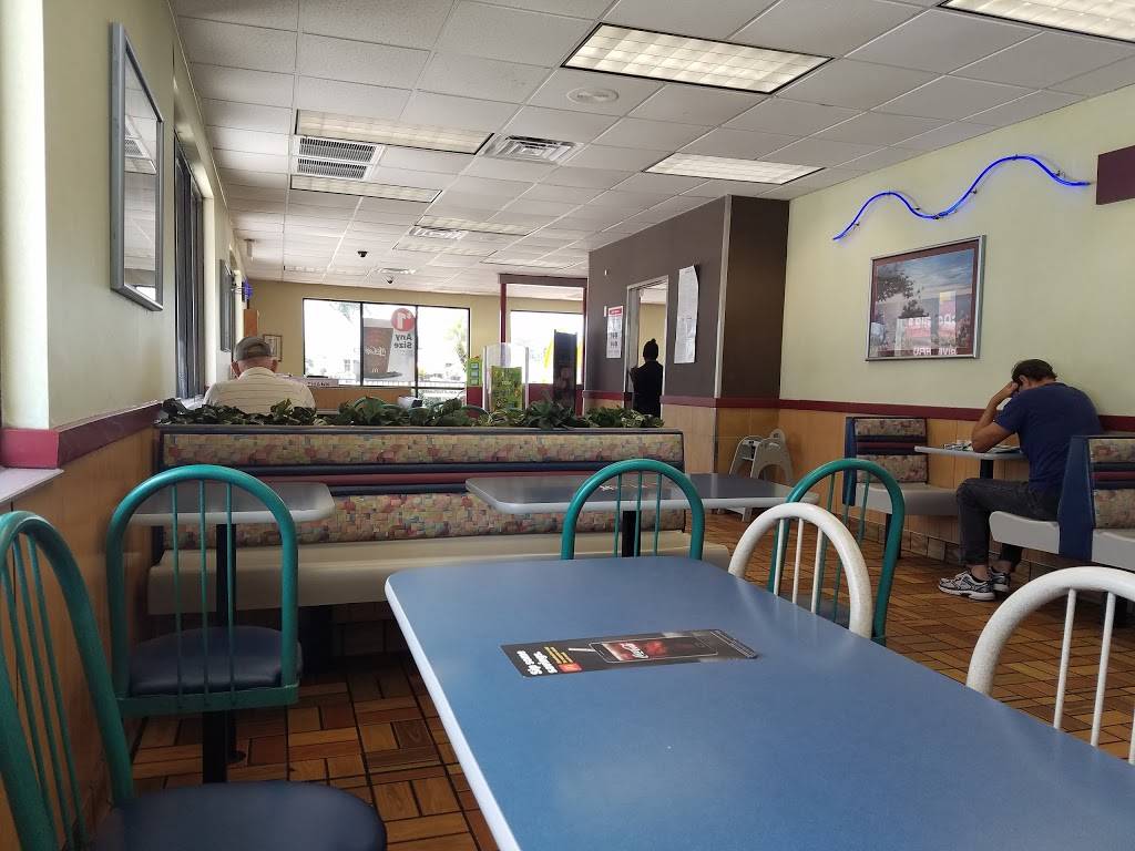 McDonalds | cafe | 321 US Hwy 27 S, Lake Placid, FL 33852, USA | 8634657177 OR +1 863-465-7177