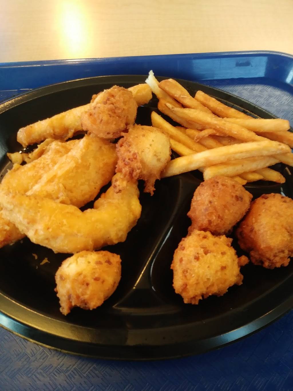 Long John Silvers | restaurant | 6740 N Blackstone Ave, Fresno, CA 93710, USA | 5594328037 OR +1 559-432-8037