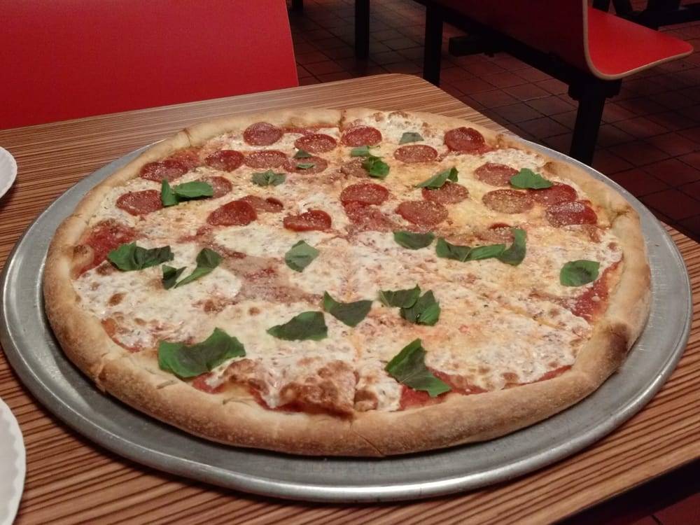 Lennys Pizzeria | restaurant | 5436, 594 5th Ave, Brooklyn, NY 11215, USA | 7187888928 OR +1 718-788-8928