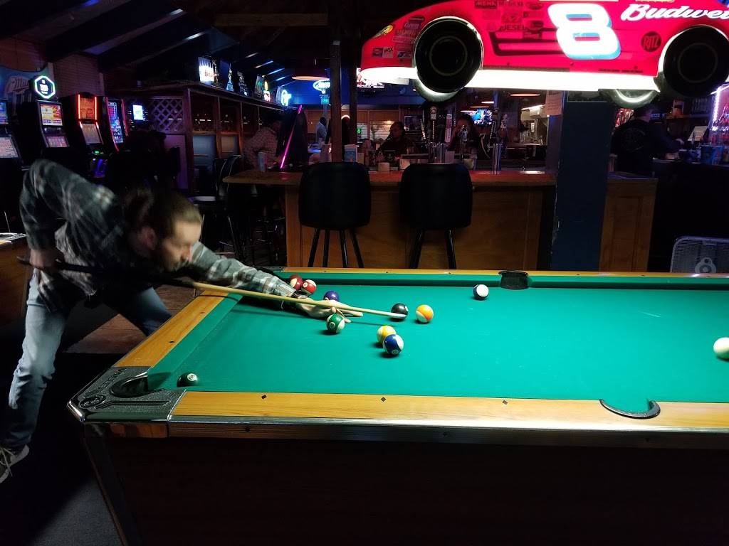 Clamity Jaes | restaurant | 10805 NE Halsey St, Portland, OR 97220, USA | 5032574939 OR +1 503-257-4939