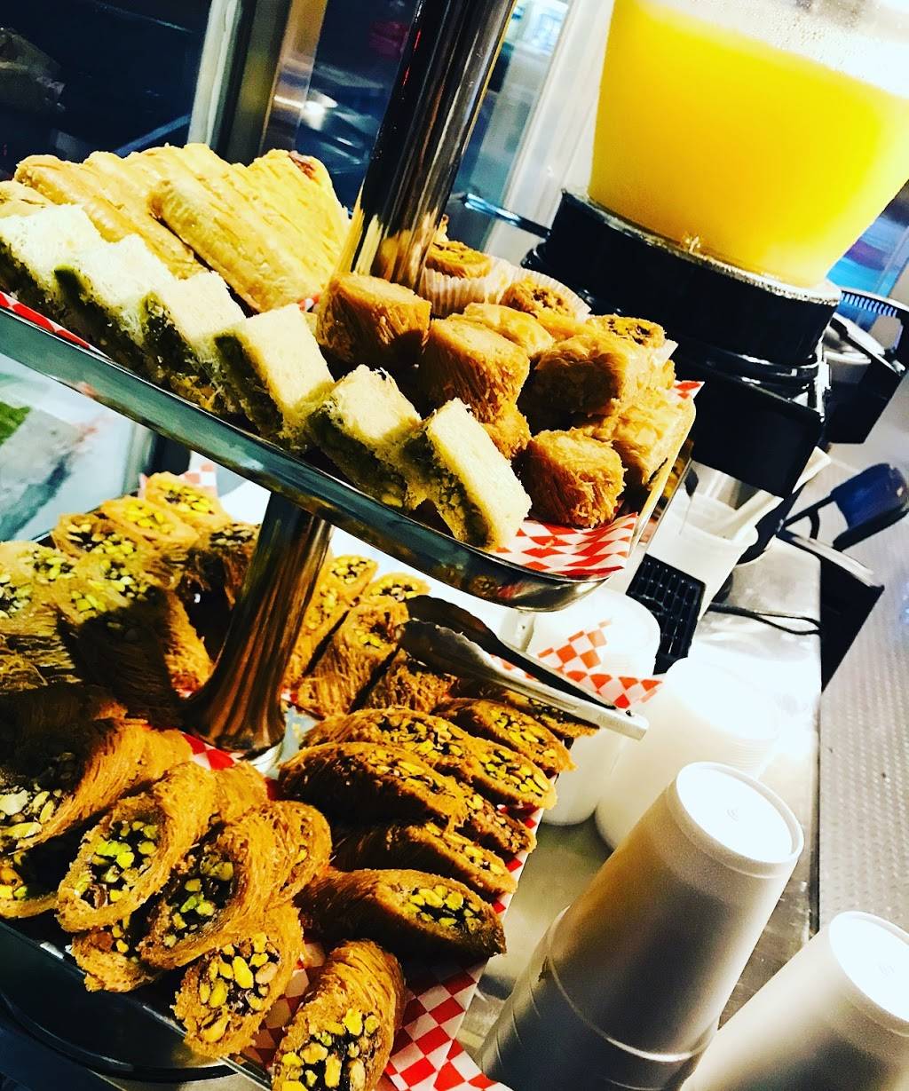 Shawarma Wagon | restaurant | 5335 Washington Ave, Houston, TX 77007, USA | 3462624406 OR +1 346-262-4406