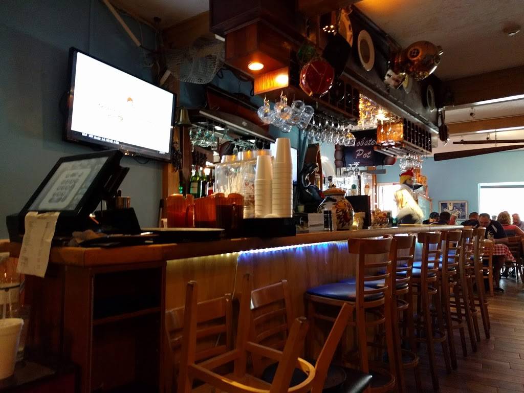 lobster pot | restaurant | 215 Canal Rd, Siesta Key, FL 34242, USA | 9413492323 OR +1 941-349-2323