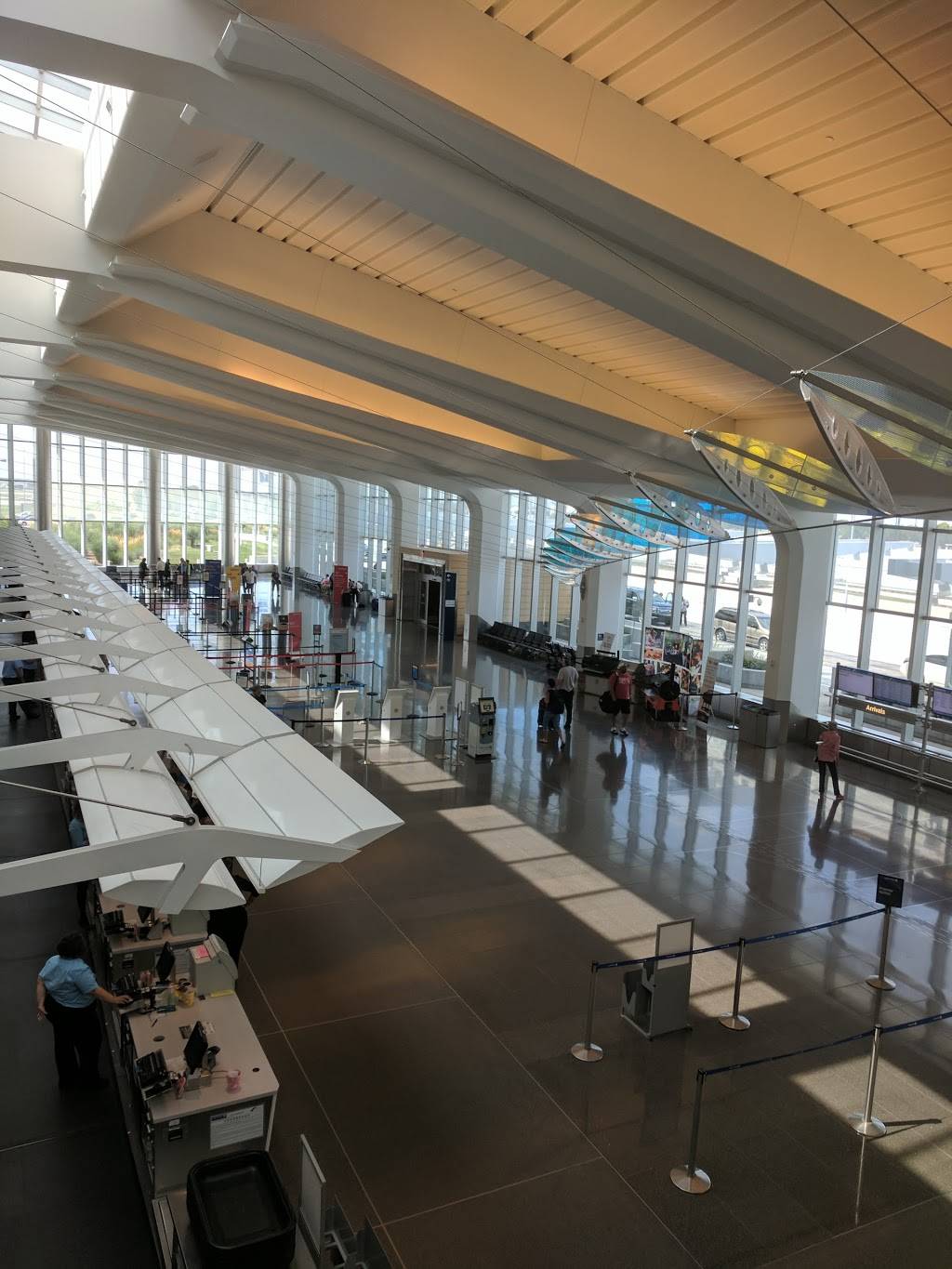 Chick-fil-A | restaurant | 2277 Eisenhower Airport Pkwy, Wichita, KS 67209, USA | 8662322040 OR +1 866-232-2040