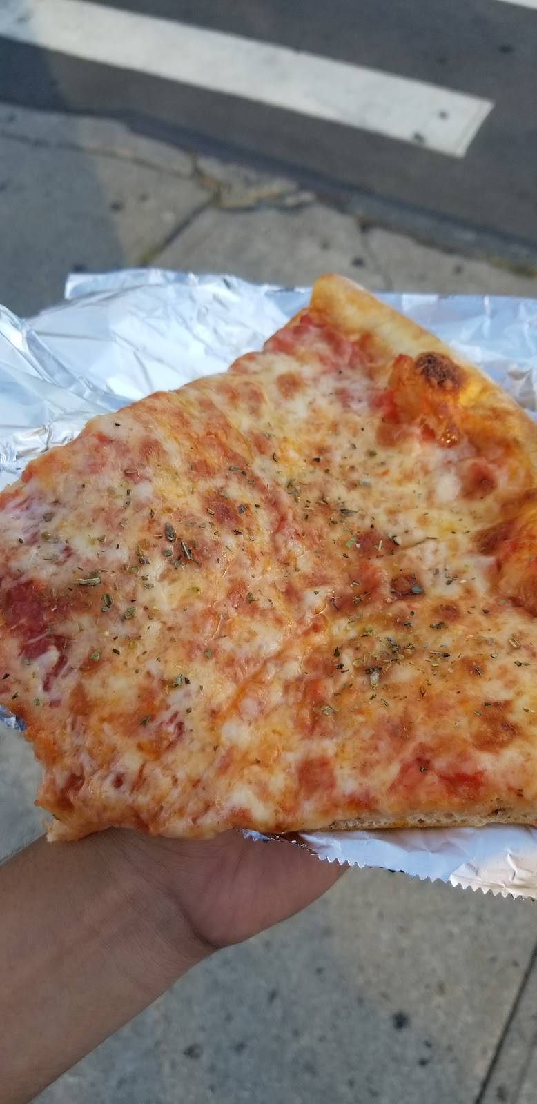 Luciano Pizza | restaurant | 1005 Morris Park Ave # A, Bronx, NY 10462, USA | 7188632850 OR +1 718-863-2850