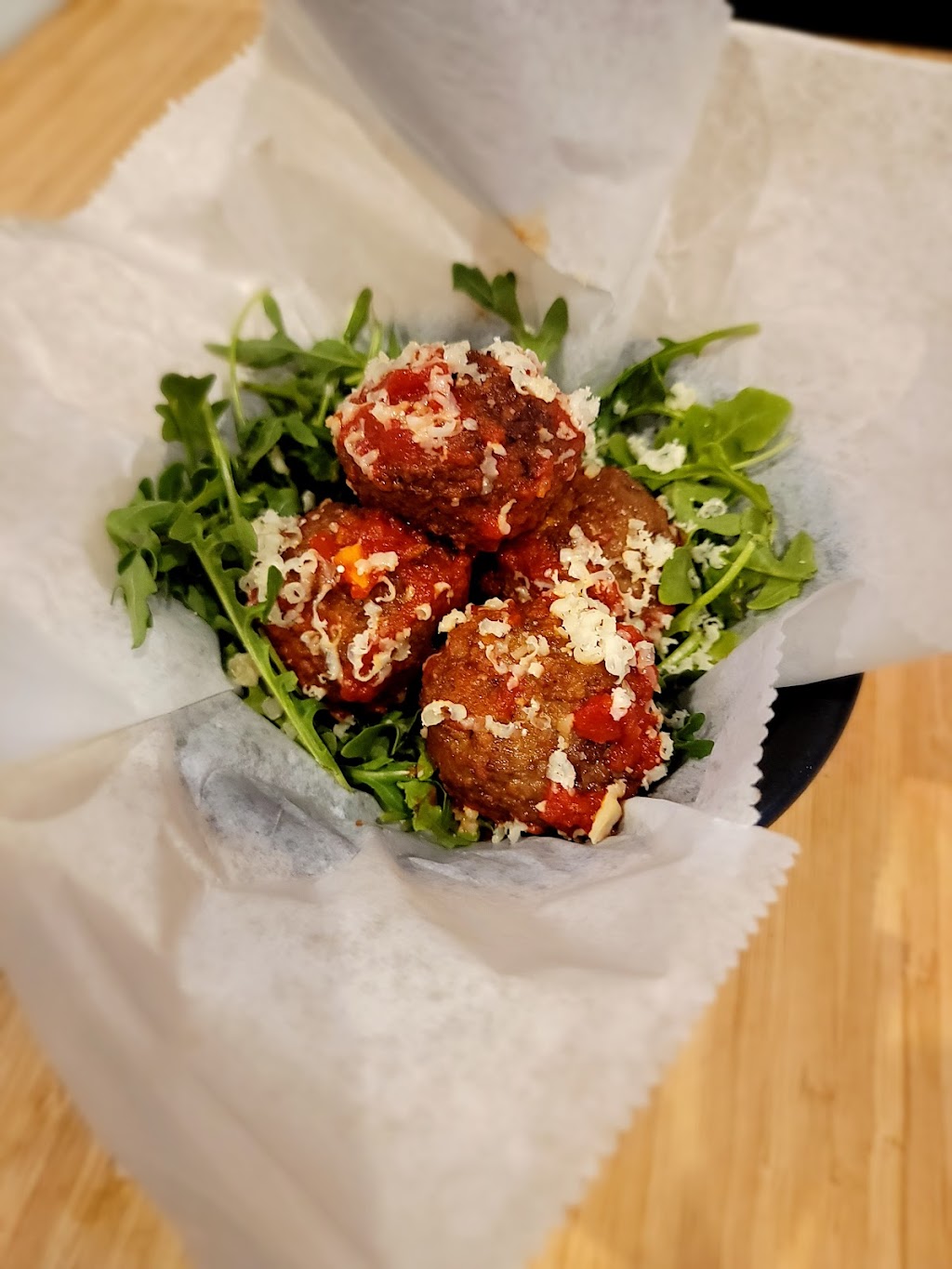 Oak Trail Taphouse | restaurant | 408 N Lake St, Mundelein, IL 60060, USA | 2248644154 OR +1 224-864-4154