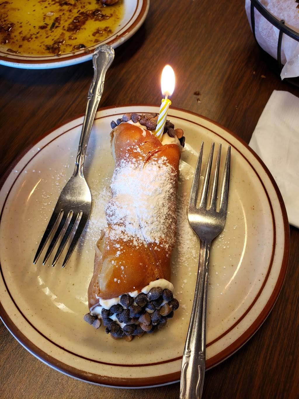 Luigis DItalia | restaurant | 1032 E Bastanchury Rd, Fullerton, CA 92835, USA | 7144900990 OR +1 714-490-0990