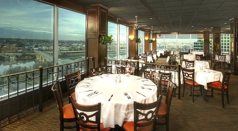 Vantage Point Restaurant | restaurant | 1900 Fort Myer Dr, Arlington, VA 22209, USA | 7038072000 OR +1 703-807-2000