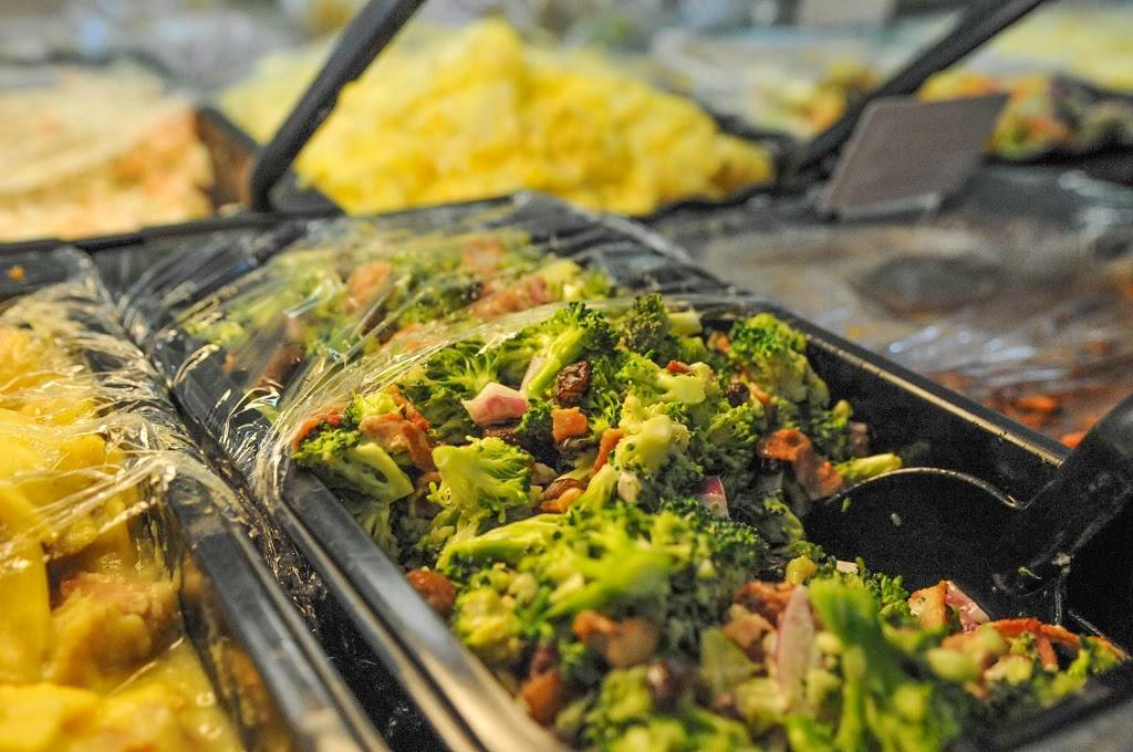 Lapps Meats and Deli | bakery | 400 Commons Dr, Parkesburg, PA 19365, USA | 6108574772 OR +1 610-857-4772