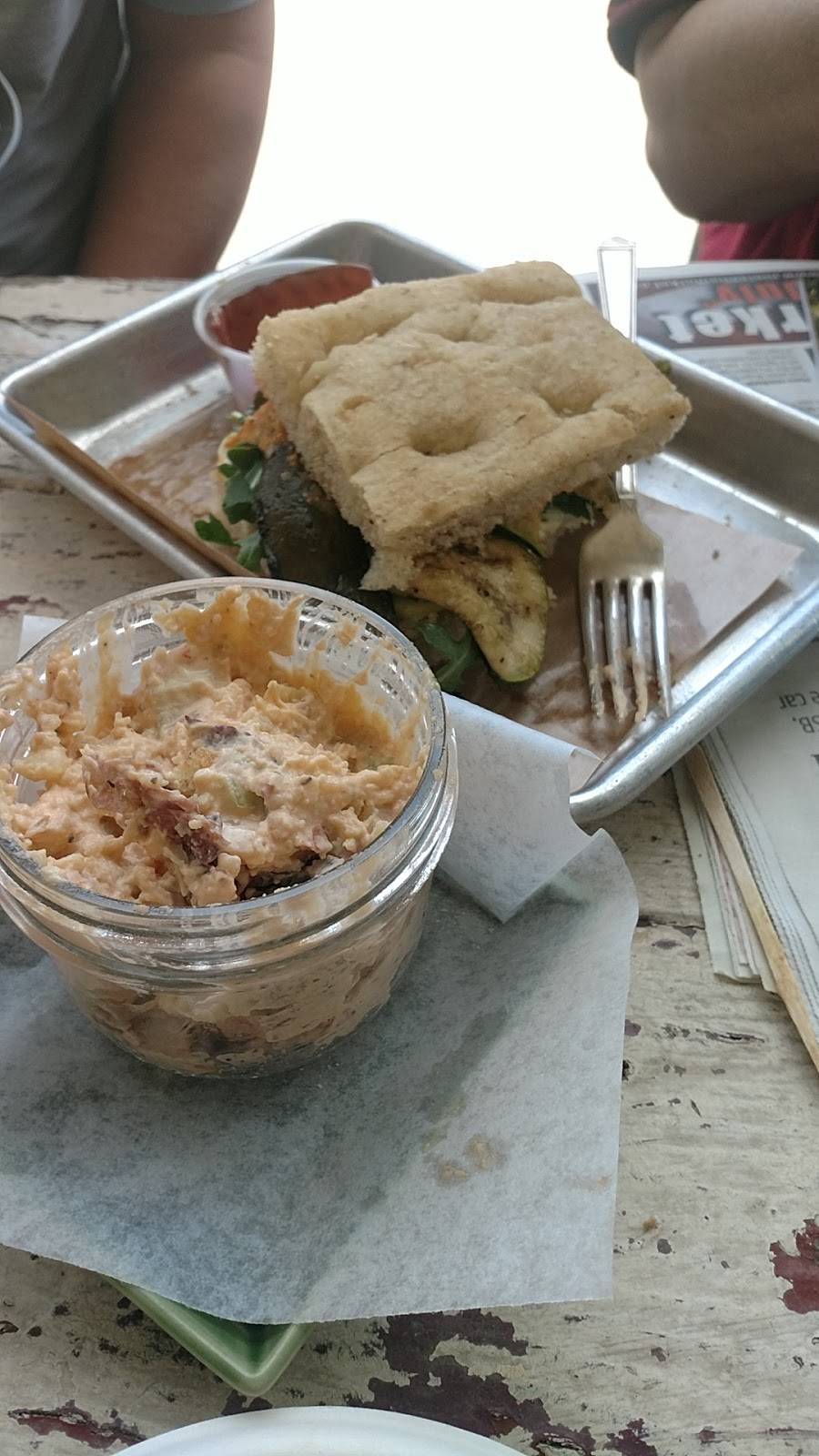 The Lucky Hen Larder | restaurant | 1095 Meadowvale Rd, Santa Ynez, CA 93460, USA | 8056919448 OR +1 805-691-9448