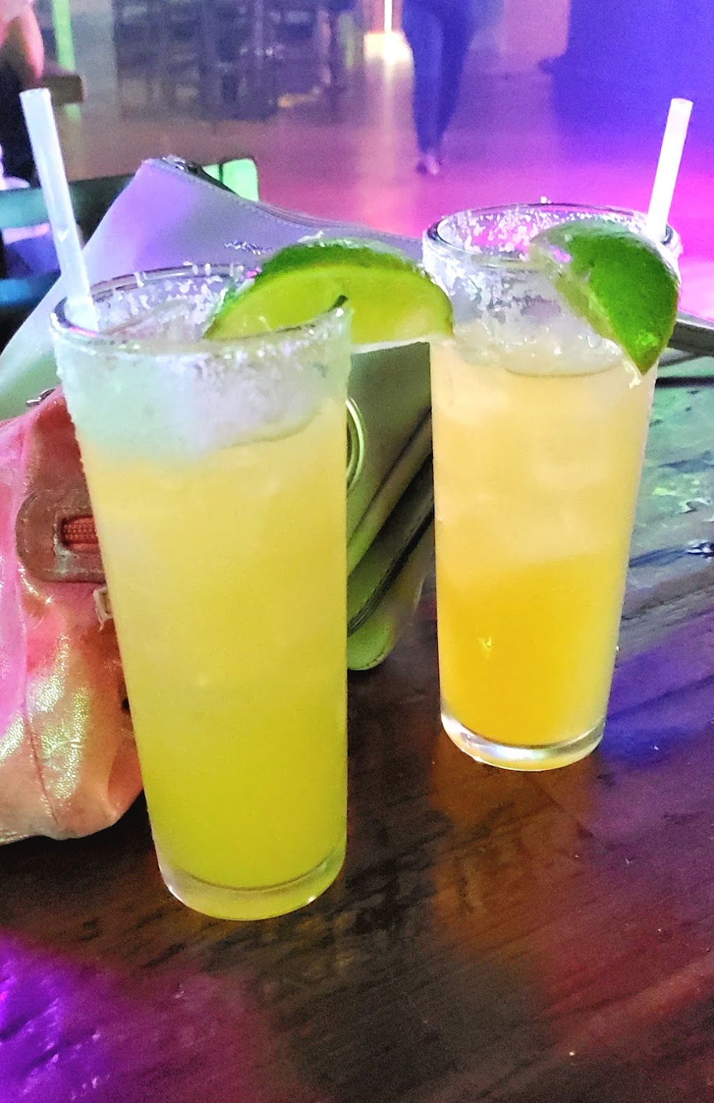 London Grill & Tavern | restaurant | 129 E Nolana Ave, McAllen, TX 78504, USA | 9562138388 OR +1 956-213-8388