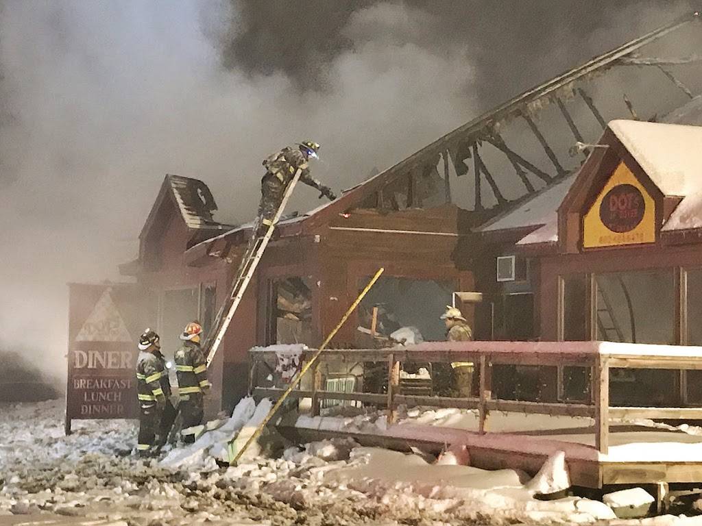 Betseys Dots of Dover | restaurant | 2 Mountain Park Plaza, West Dover, VT 05356, USA | 8024646476 OR +1 802-464-6476