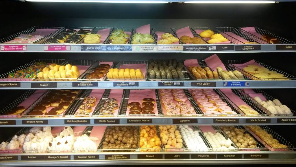 Dunkin | bakery | 3635 Aloma Ave Suite 101, Oviedo, FL 32765, USA | 4076679046 OR +1 407-667-9046