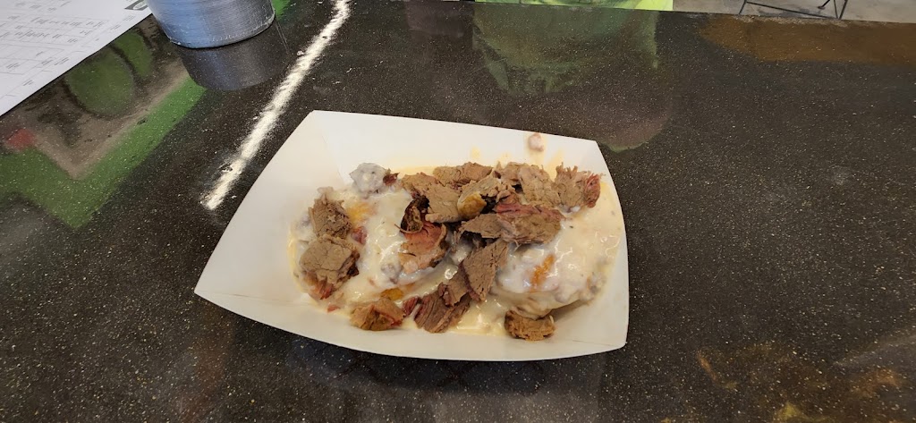 Gibbys BBQ at the Midwest Market | restaurant | 2210 Rapids Dr, Racine, WI 53404, USA | 2629606005 OR +1 262-960-6005