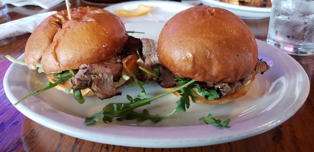 Limelight Bar & Café | restaurant | 1014 Alhambra Blvd, Sacramento, CA 95816, USA | 9164462236 OR +1 916-446-2236