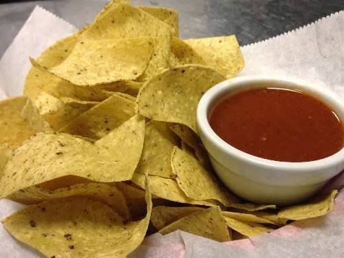 Twisters Grill & Bar | restaurant | 13100 Kansas Ave, Bonner Springs, KS 66012, USA | 9136673700 OR +1 913-667-3700