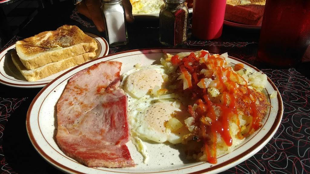 Varneys Coney Island Cafe | restaurant | 190 Ritchie Dr, Harbor Beach, MI 48441, USA | 9894796197 OR +1 989-479-6197