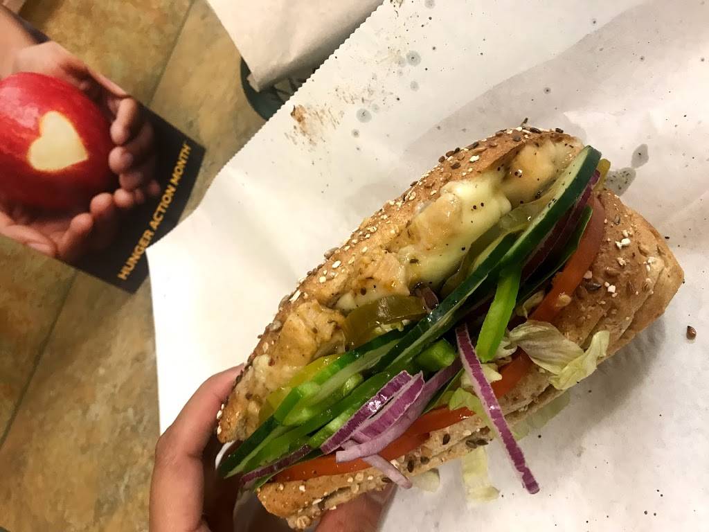 Subway | meal takeaway | 4020 NE 4th St, Renton, WA 98056, USA | 4252286859 OR +1 425-228-6859