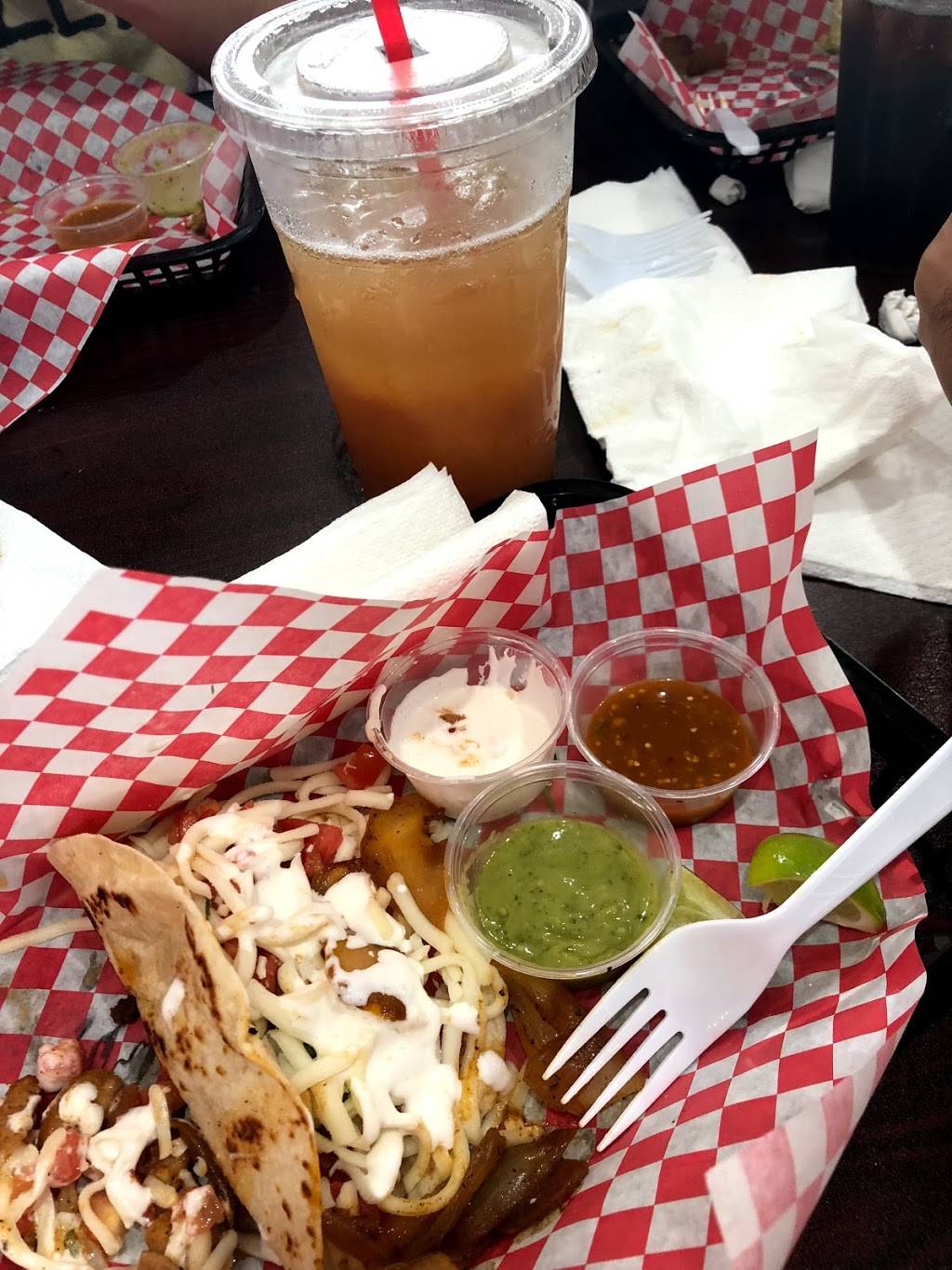 Lolis Mexican Cravings | restaurant | 10011 W Hillsborough Ave, Tampa, FL 33615, USA | 8132431503 OR +1 813-243-1503