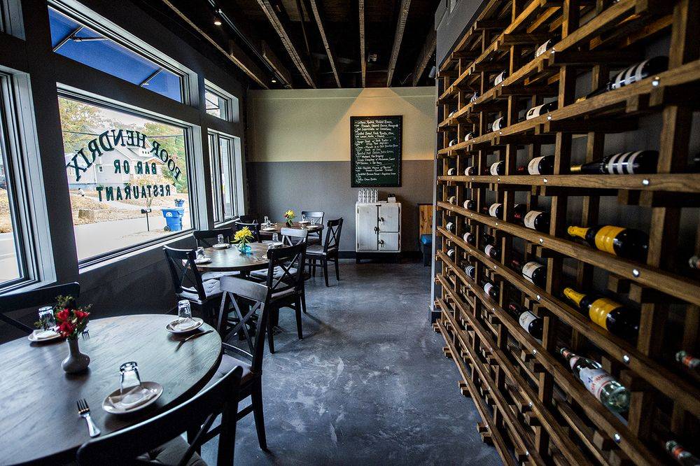 Poor Hendrix | restaurant | 2371 Hosea L Williams Dr SE Bldg. 2, Atlanta, GA 30317, USA | 4045498756 OR +1 404-549-8756