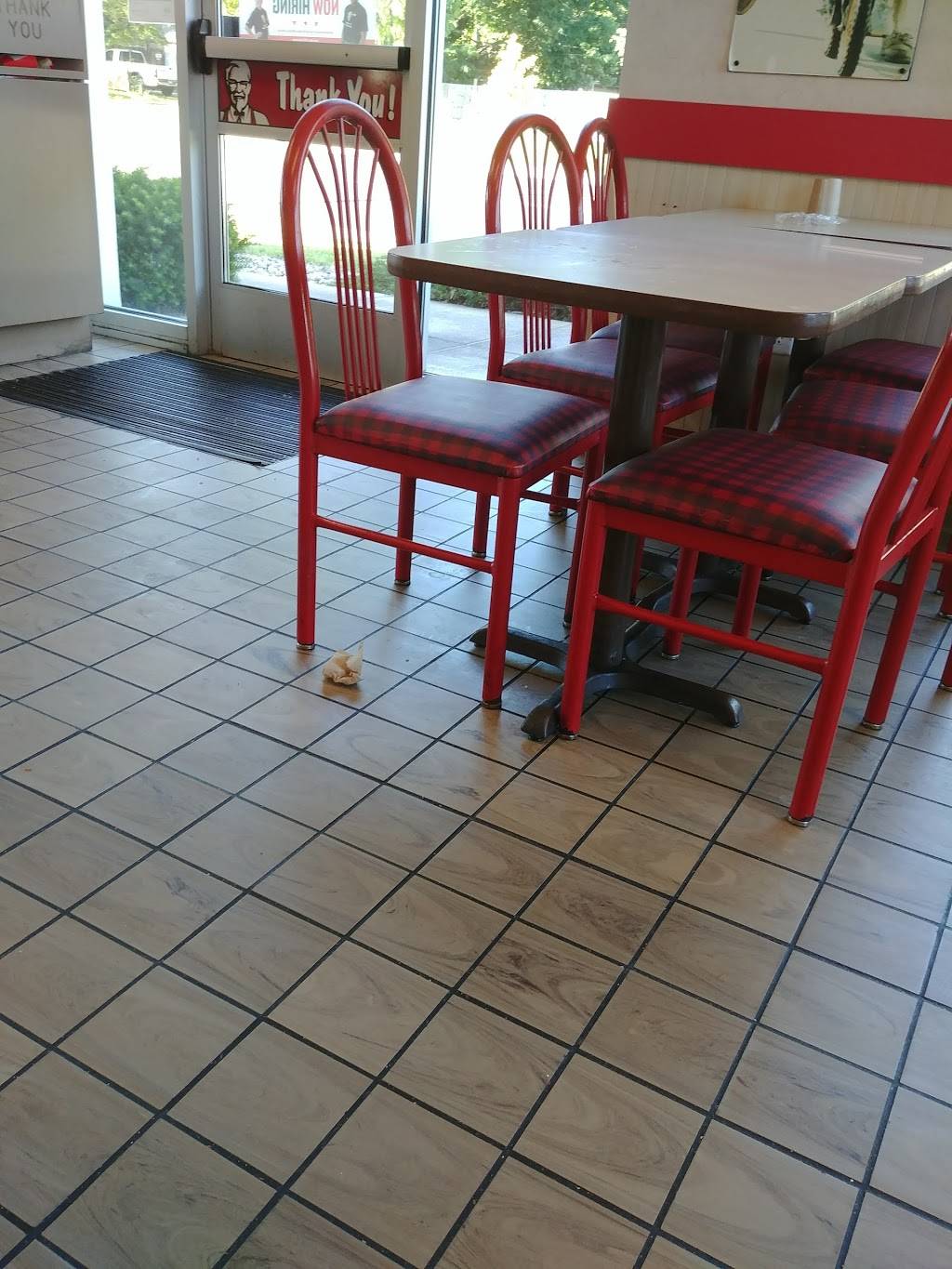 KFC | restaurant | 603 N Western Ave, Peoria, IL 61604, USA | 3096378431 OR +1 309-637-8431