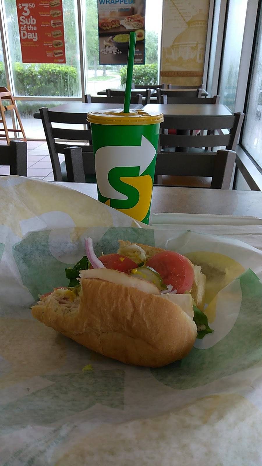 Subway | restaurant | 7480 University Blvd, Winter Park, FL 32792, USA | 4076779366 OR +1 407-677-9366