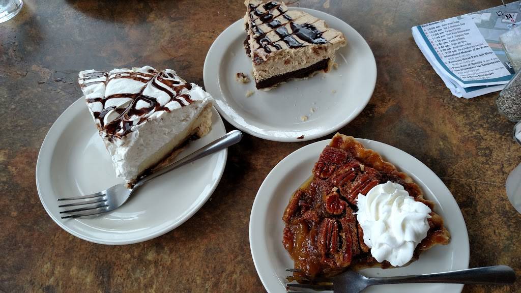 Ramseys Diner | restaurant | 151 W Zandale Dr, Lexington, KY 40503, USA | 8592592708 OR +1 859-259-2708