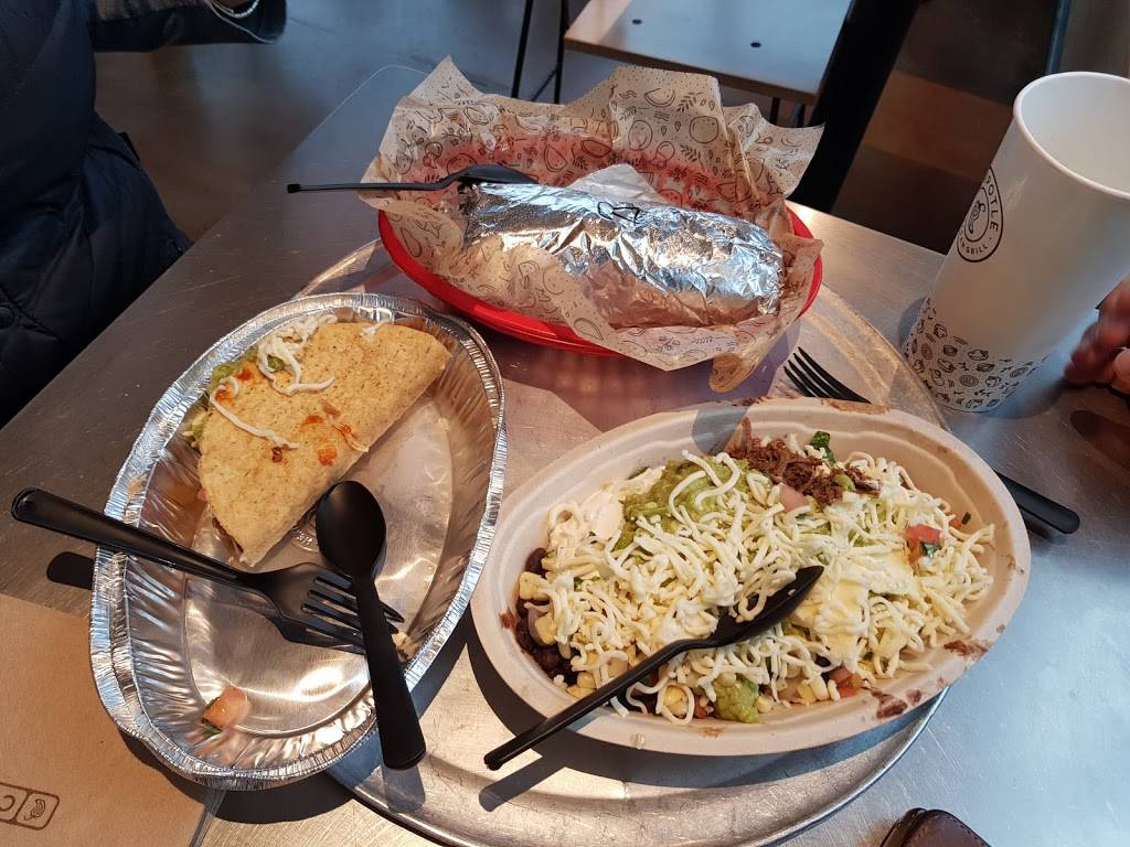 Chipotle Mexican Grill | restaurant | 718 Ponce De Leon Ave NE, Atlanta, GA 30306, USA | 4046853531 OR +1 404-685-3531