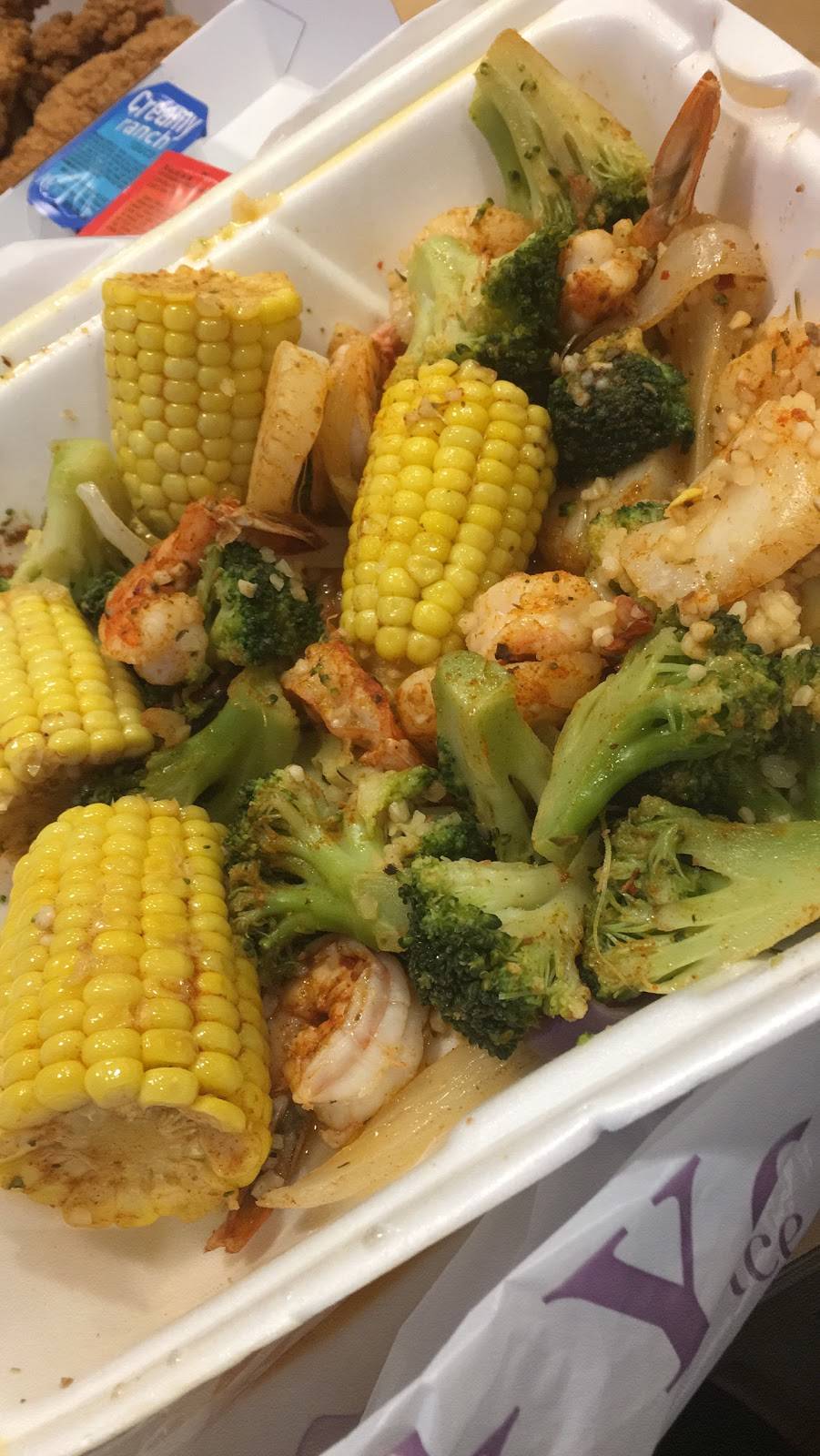 149 Steam Fish | restaurant | 500 E 149th St, Bronx, NY 10455, USA | 7182927997 OR +1 718-292-7997