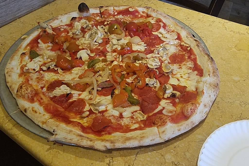 New Park Pizza | restaurant | 156-71 Cross Bay Blvd, Howard Beach, NY 11414, USA | 7186413082 OR +1 718-641-3082