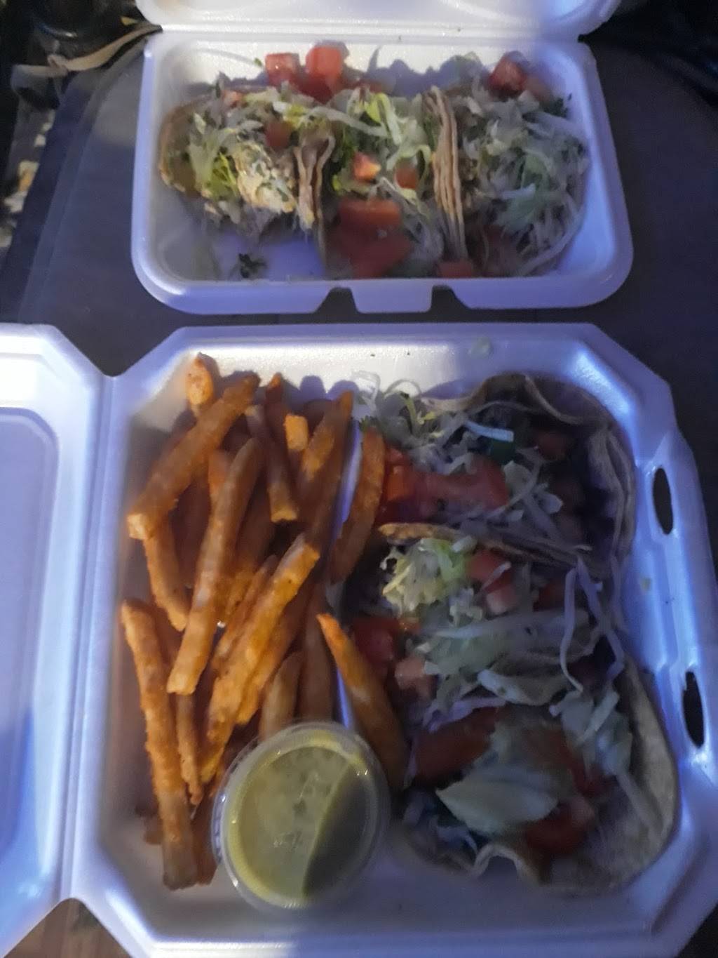 Taco Bros | restaurant | 2 Chicago Ave, Oak Park, IL 60302, USA | 7086135384 OR +1 708-613-5384