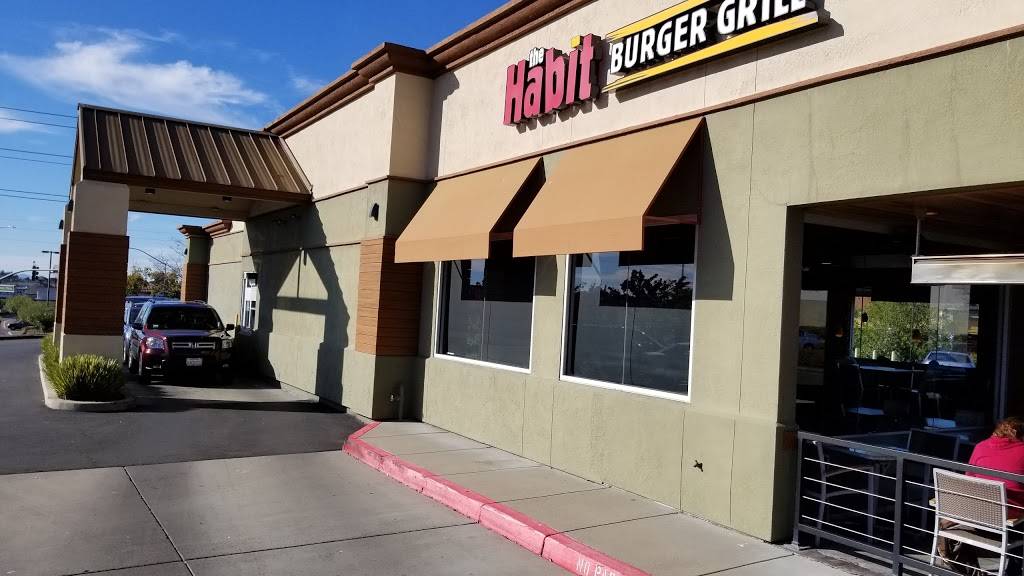 The Habit Burger Grill | meal takeaway | 118 Plaza Dr, Vallejo, CA 94591, USA | 7076444432 OR +1 707-644-4432