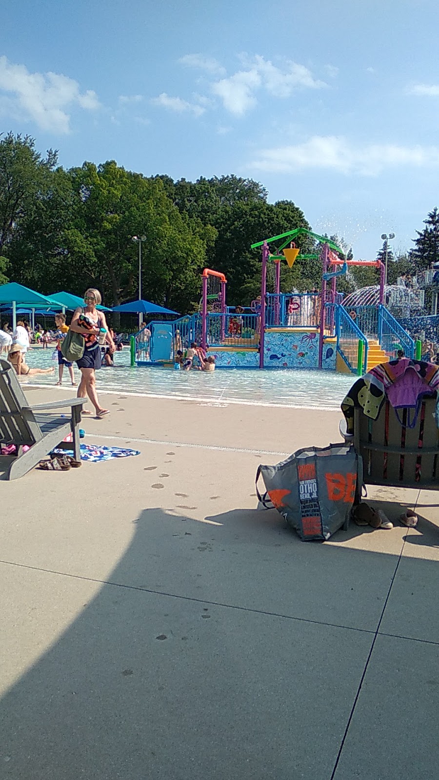 Hoyt Park | restaurant | 1800 N Swan Blvd, Wauwatosa, WI 53226, USA | 4142577275 OR +1 414-257-7275