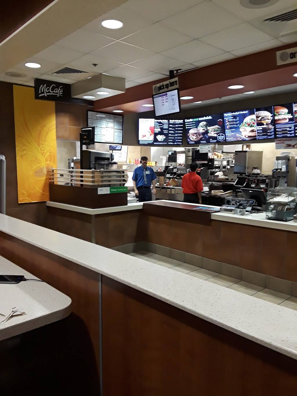McDonalds | cafe | 6815 Harrisburg Blvd, Houston, TX 77011, USA | 7139285335 OR +1 713-928-5335