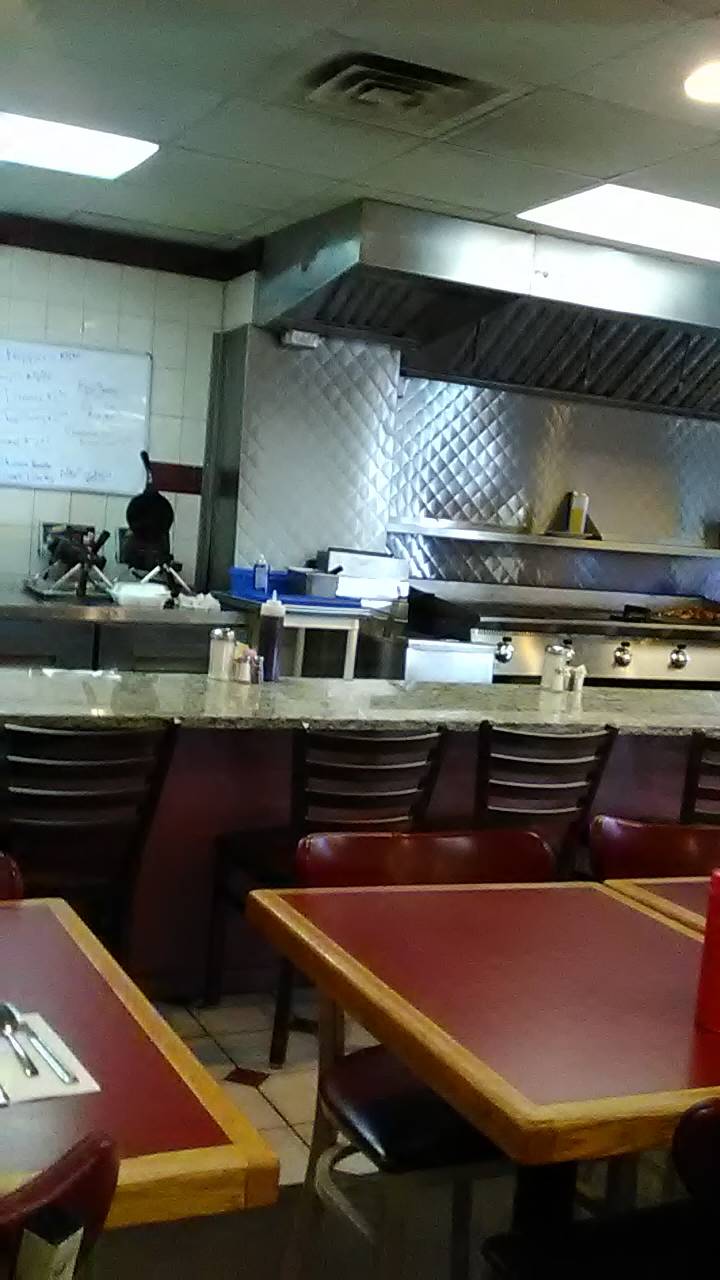 Marias Place | restaurant | 10 Jefferson Ave, Salem, MA 01970, USA | 9787441817 OR +1 978-744-1817