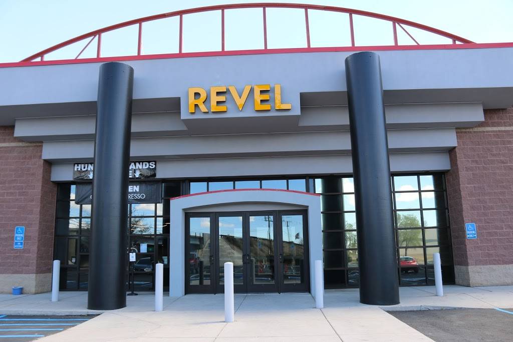 Revel Burger | restaurant | 4720 Alexander Blvd NE, Albuquerque, NM 87107, USA | 5053034700 OR +1 505-303-4700