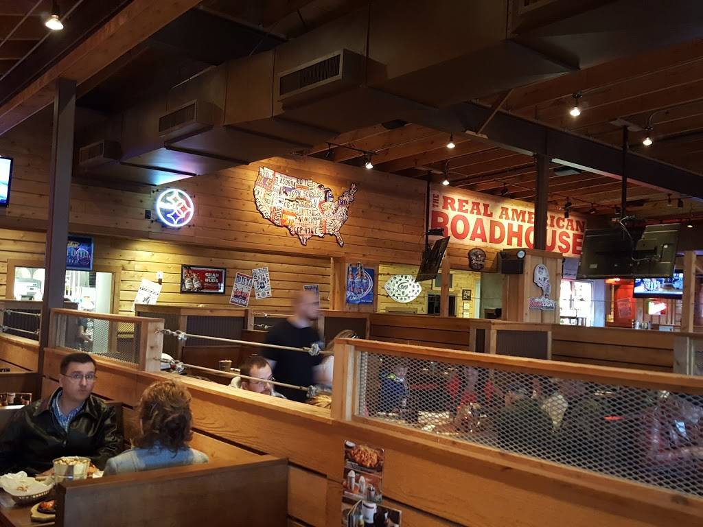 Logans Roadhouse | restaurant | 230 Cabela Dr, Triadelphia, WV 26059, USA | 3045471300 OR +1 304-547-1300