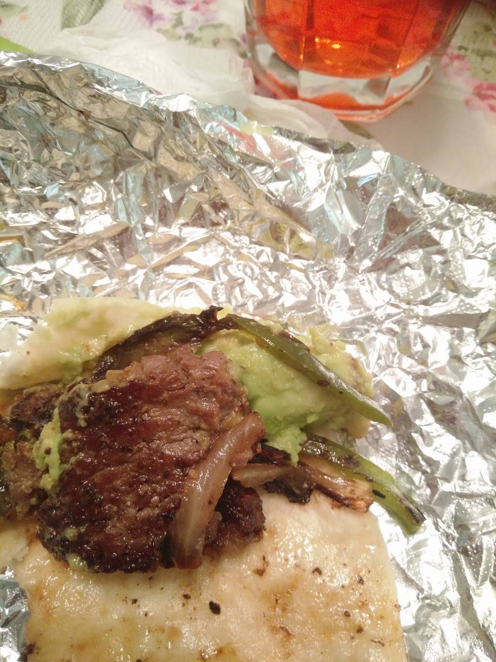 El Paraiso | restaurant | 7850 S Loop 1604 W, Somerset, TX 78069, USA | 8304293478 OR +1 830-429-3478