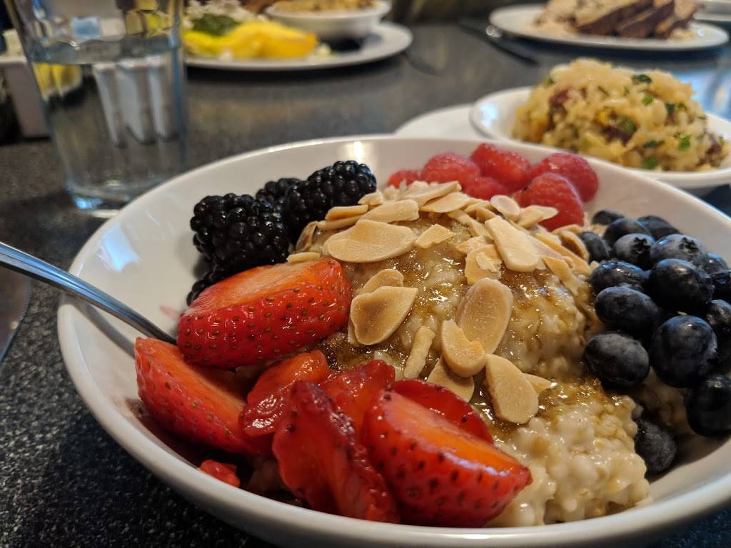 Toast | restaurant | 23144 Woodward Ave, Ferndale, MI 48220, USA | 2483980444 OR +1 248-398-0444