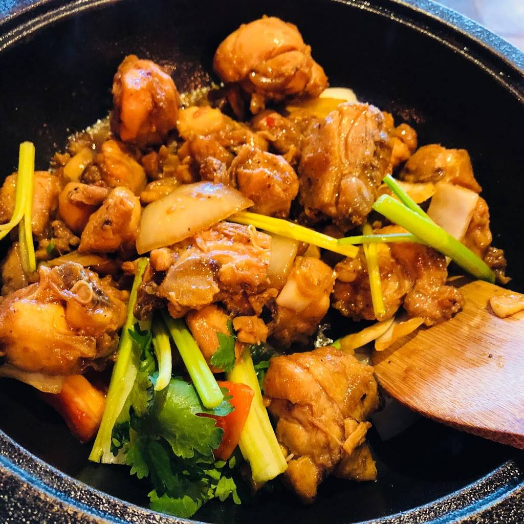 GoGo Chicken Pot | restaurant | 10610 Bayview Ave Unit 2-3, Richmond Hill, ON L4C 3N8, Canada | 9057371628 OR +1 905-737-1628